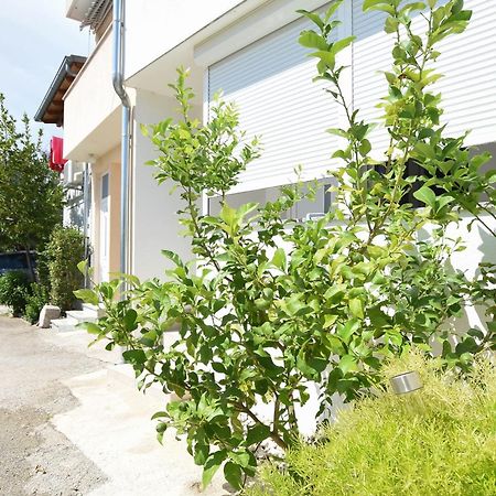 Relax 1 Apartment Pakoštane Екстериор снимка